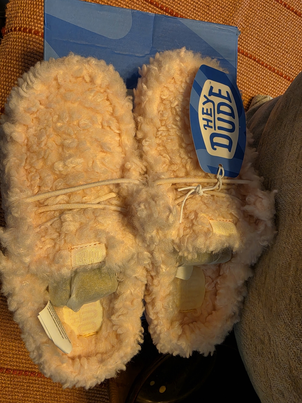 Hey Dude Women's Plush Fuzzy Slip-On Slippers Pink